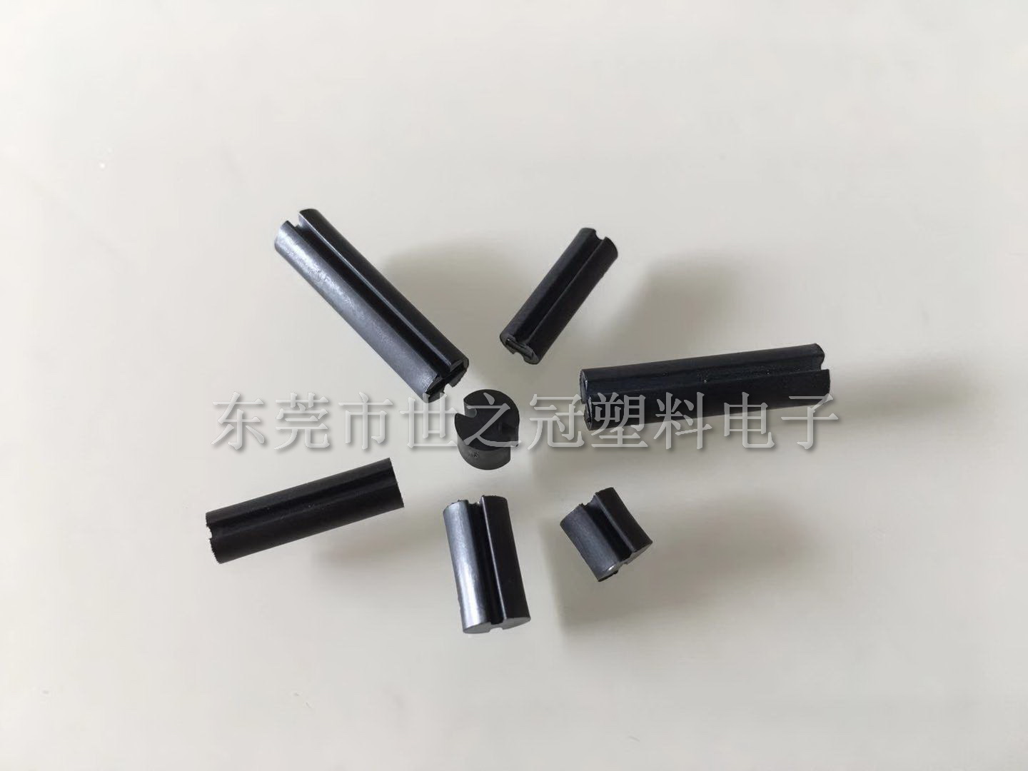 LED双坑隔离柱F4-F5共用图片